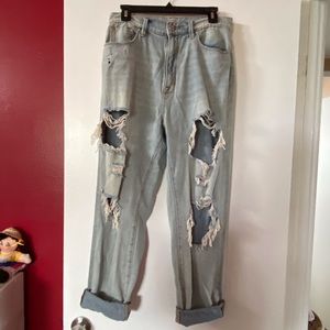 Light wash Mom Jeans